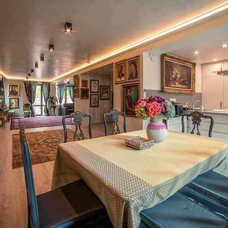 The Gallery Guest House - Garden And Garage 大特尔诺沃 外观 照片