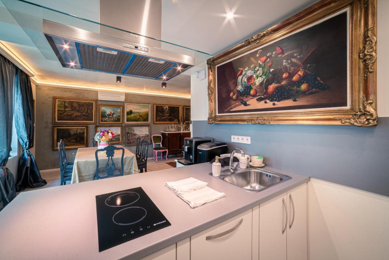 The Gallery Guest House - Garden And Garage 大特尔诺沃 外观 照片